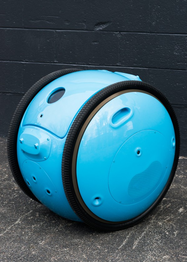 Robot Porter | Pretending Not To Panic